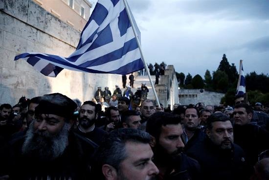 Huelga de 24 horas en hospitales griegos contra la ley de pensiones