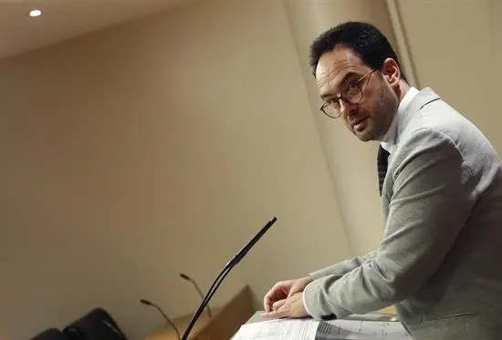 El PSOE no descarta pedir la comparecencia de la c&uacute;pula del PP en el Congreso
