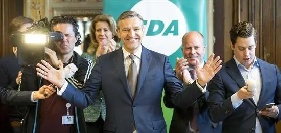 Las negociaciones para formar Gobierno dar&aacute;n a Holanda un giro a la derecha