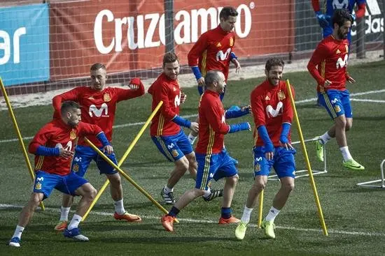 Ramos e Iniesta muestran las ganas de "volver a ser los mejores"