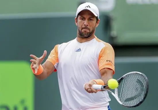 Verdasco vende cara su derrota en Miami ante Nishikori en un gran duelo
