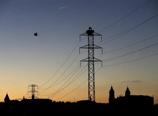 El d&eacute;ficit el&eacute;ctrico se redujo en casi 2.000 millones (7,9 %) en 2016