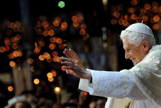 Benedicto XVI cumple mañana 90 años en el silencio que prometió