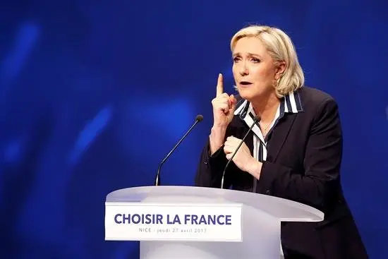 Le Pen anuncia a un eur&oacute;fobo como primer ministro si gana las elecciones