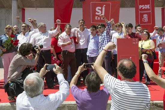 Los equipos de Díaz, Sánchez y López se reúnen para preparar la campaña