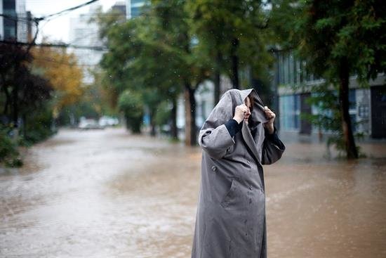 Un total de 1.850 personas permanecen aisladas en el norte de Chile por temporal