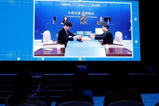 China limita la cobertura del duelo de AlphaGo por sus diferencias con Google