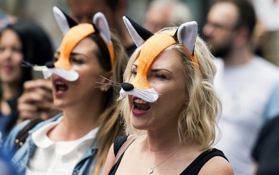 Protestas en Londres contra la posible legalización de la caza del zorro