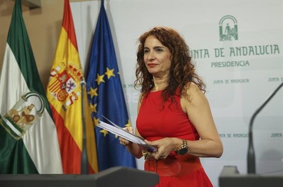 La Junta de Andalucía califica de "despropósito" el recurso a la jornada de 35 horas