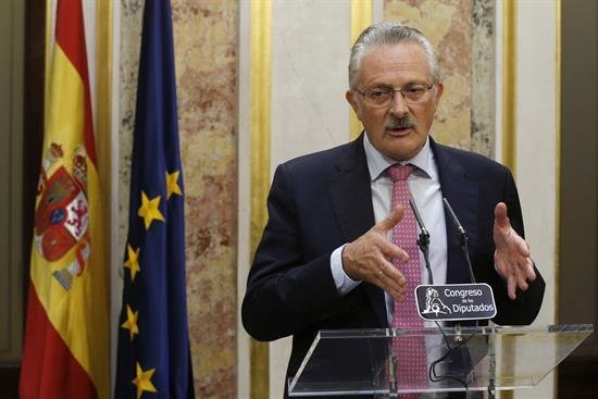 El diputado Antonio Trevín deja su escaño por discrepancias con Pedro Sánchez