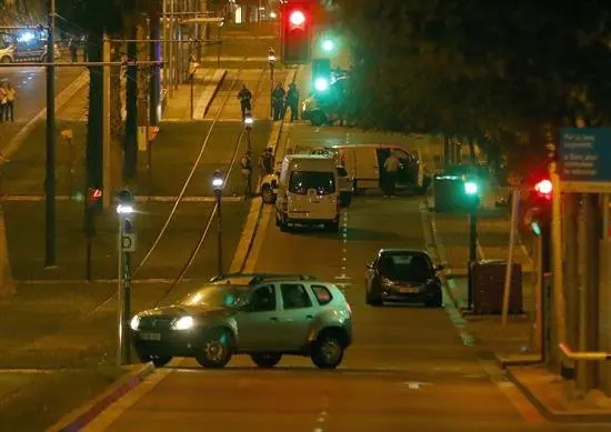 El joven apu&ntilde;alado en Sant Just, decimoquinta v&iacute;ctima de los  terroristas