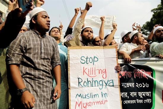 Bangladesh expulsa a más de 500 rohinyás huidos los últimos días de Birmania