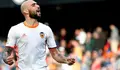 2-0. Un Valencia muy serio gana bien al Athletic y se aleja del descenso