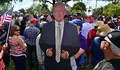 Cientos de simpatizantes de Trump le expresan su apoyo en marchas por EE.UU.