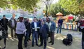 El alcalde de Marbekla visita el Barrio de la Plaza de Toros