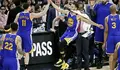 Los Warriors consolidan la mejor marca; los Westbrook y los Thunder a los playoffs