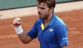 Wawrinka no tiembla y alcanza los octavos de final