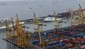 La jornada de huelga en el Puerto de Barcelona se desarrolla sin incidentes