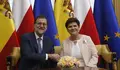 Rajoy anuncia que el Gobierno elevar&aacute; al 3 % su previsi&oacute;n de crecimiento de 2017